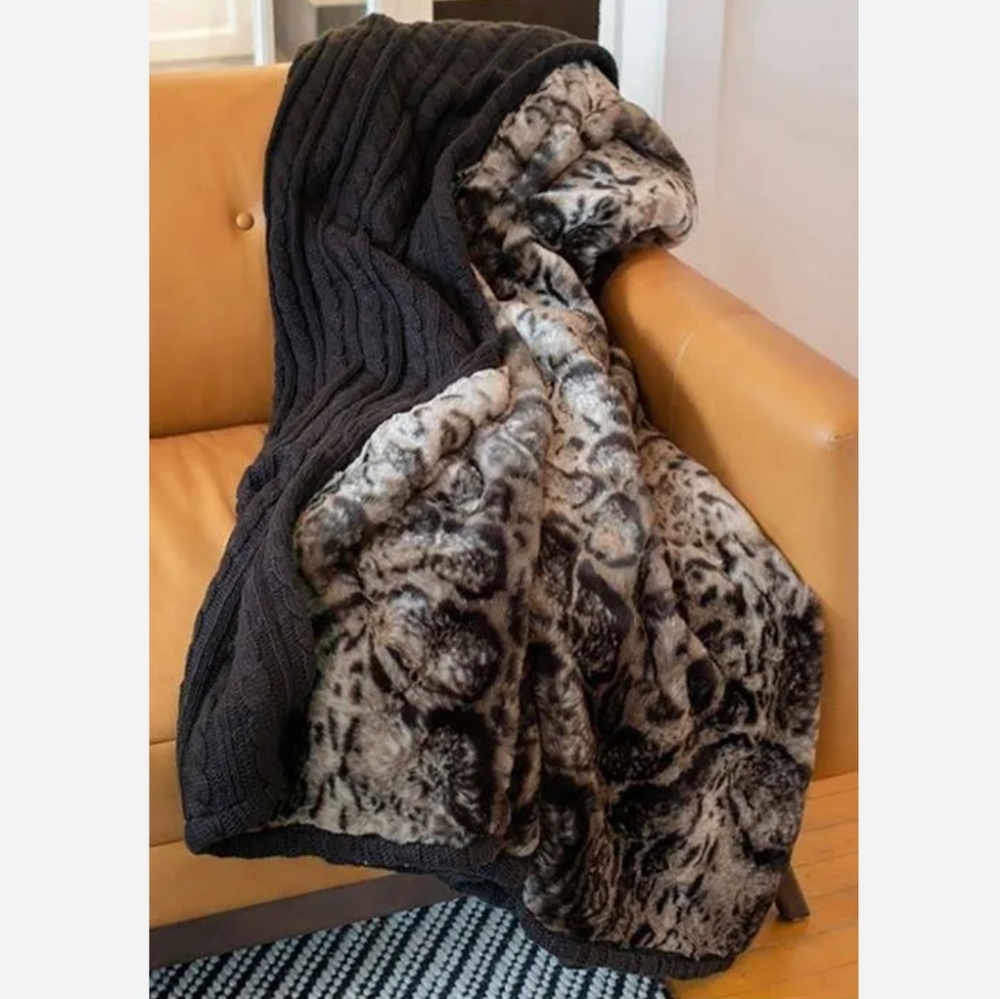 NEW Donna Salyers Fabulous Furs Animal Print Cable-Knit Faux-Fur Blanket